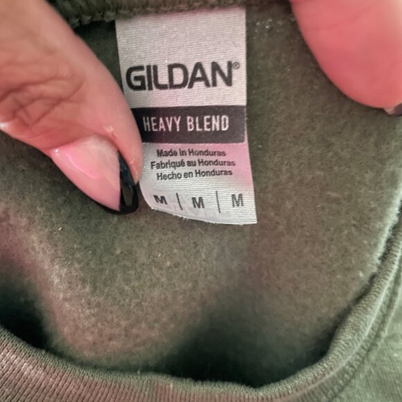 Gildan Heavy Blend Olive Green Crewneck Sweatshirt With "Im Speaking" Embroidere - Picture 4 of 4